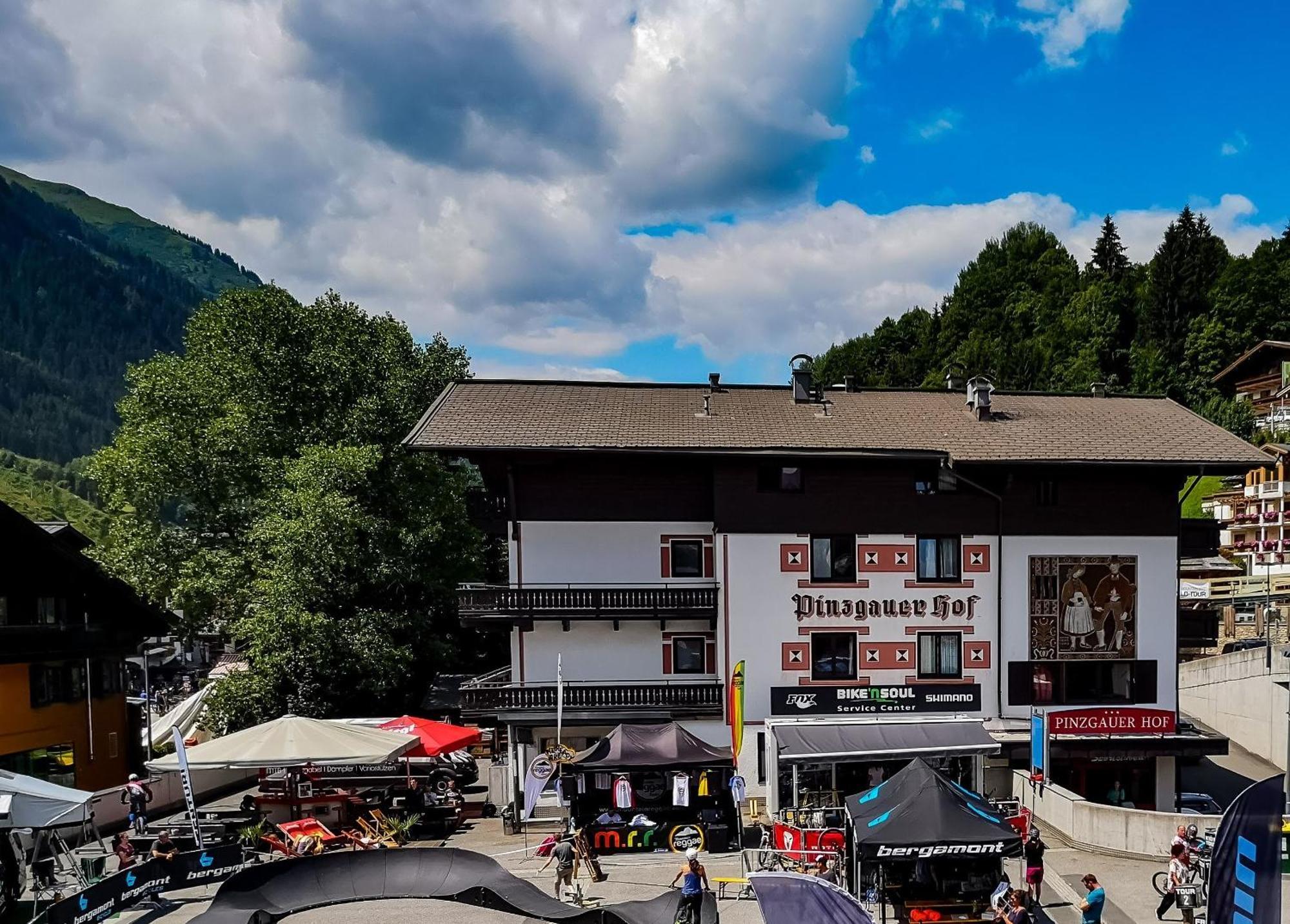 Hotel Pinzgauerhof Ski & Bike - Inclusive Evening Dinner Saalbach-Hinterglemm Exteriér fotografie